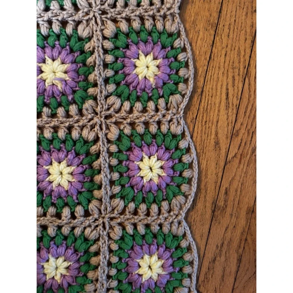 Handmade Crocheted Granny Square Colorful Flower Knit Afghan‎ Vintage Blanket